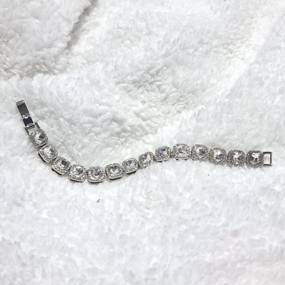 Women's Bracelet Silver Rhinestone 9 Inch - Picture 2 of 4